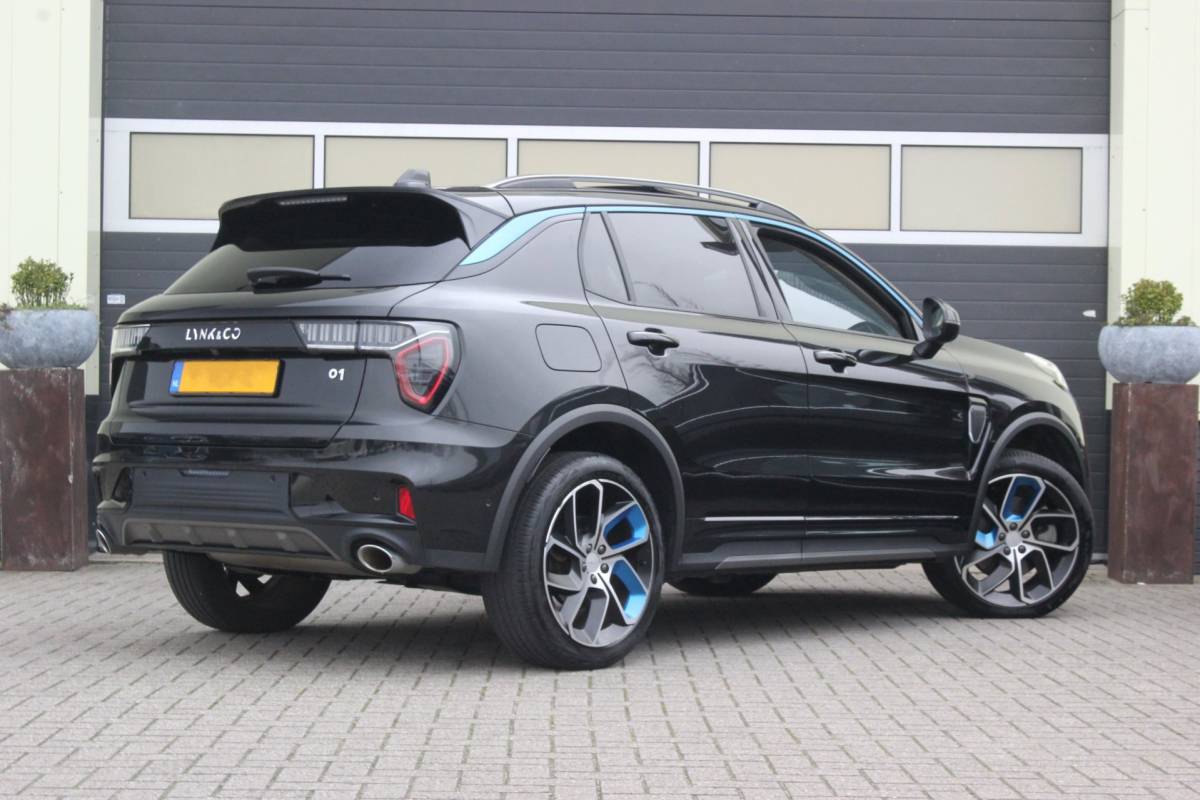 Lynk & Co 01 Lynk & Co 01 1.5 PHEV Plug-in hybrid | Trekhaak| Donkere Hemelbekleding |