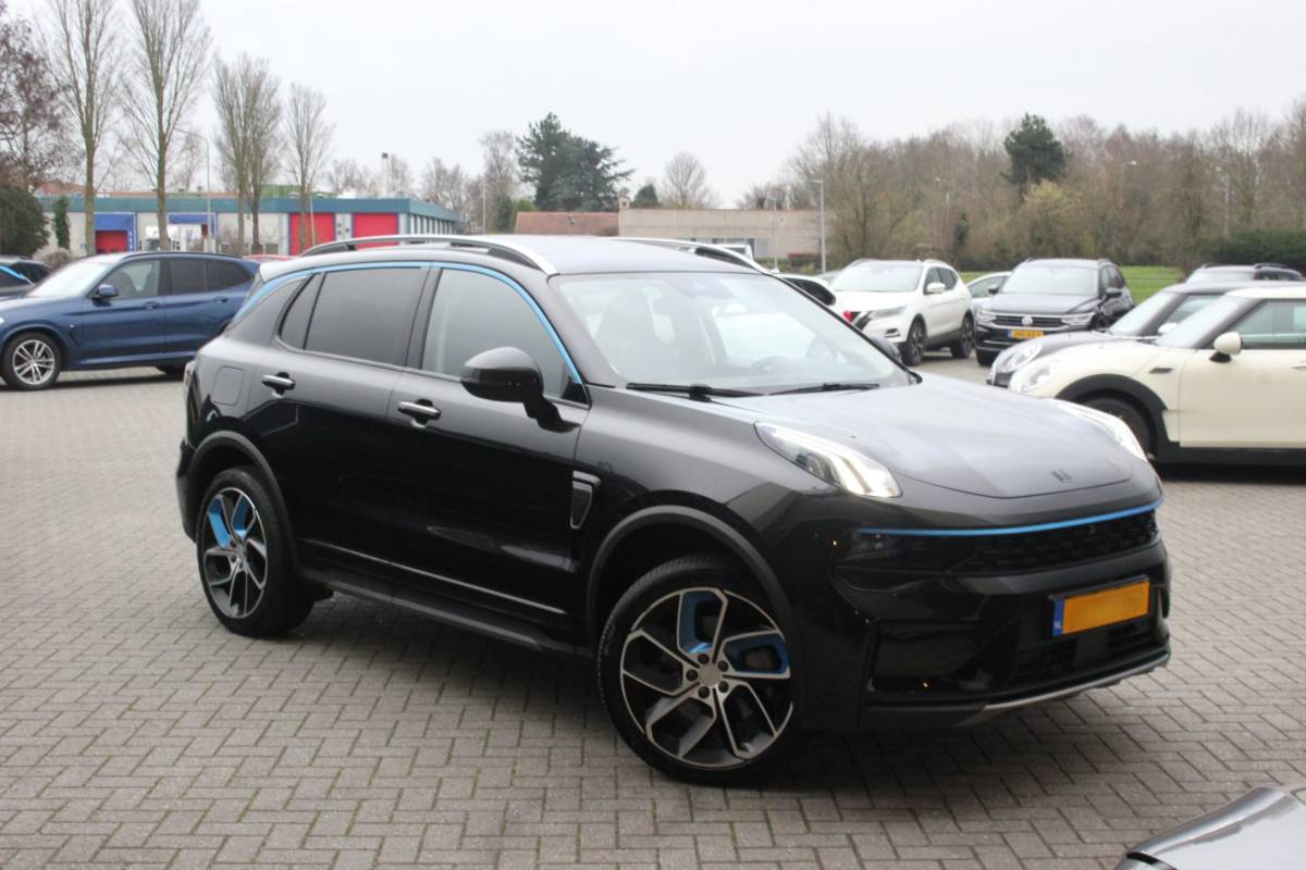 Lynk & Co 01 Lynk & Co 01 1.5 PHEV Plug-in hybrid | Trekhaak| Donkere Hemelbekleding |