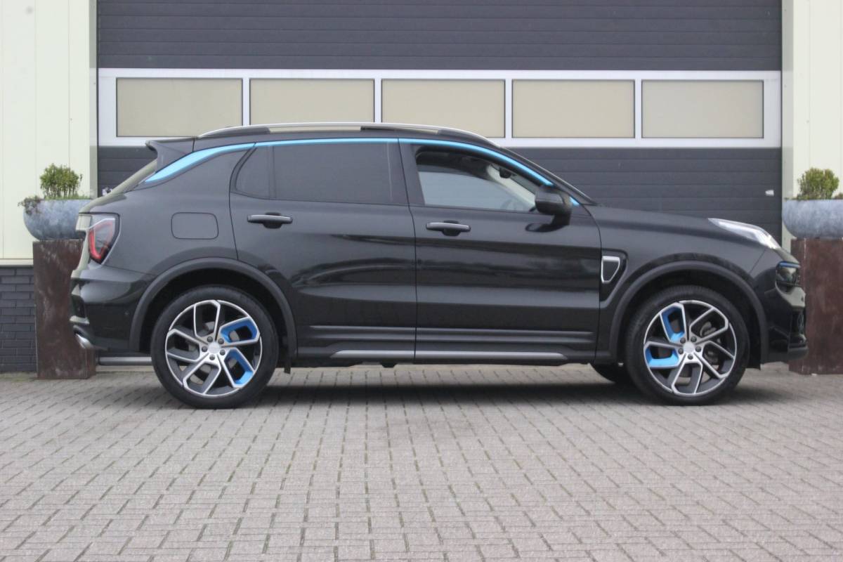 Lynk & Co 01 Lynk & Co 01 1.5 PHEV Plug-in hybrid | Trekhaak| Donkere Hemelbekleding |