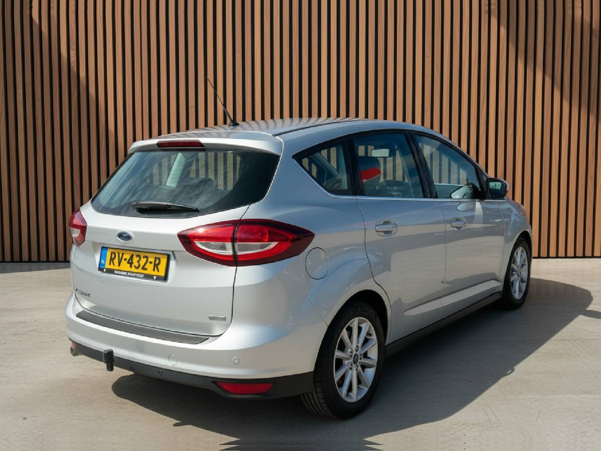 Ford C-MAX Ford C-Max 1.0 Titanium | Sensoren | Airco | Navigatie