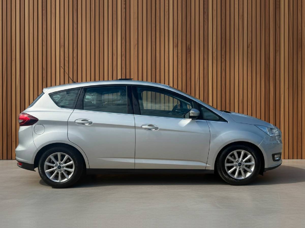 Ford C-MAX Ford C-Max 1.0 Titanium | Sensoren | Airco | Navigatie