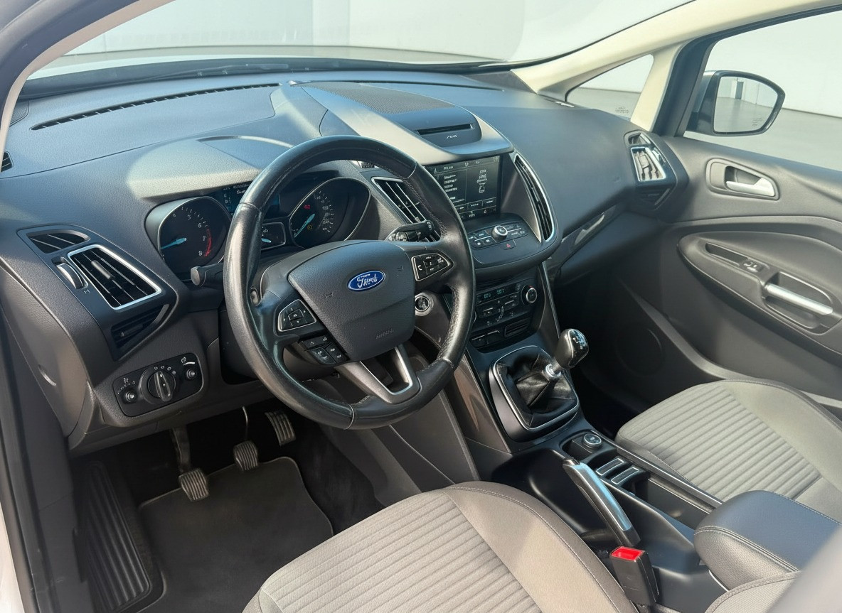 Ford C-MAX Ford C-Max 1.0 Titanium | Sensoren | Airco | Navigatie