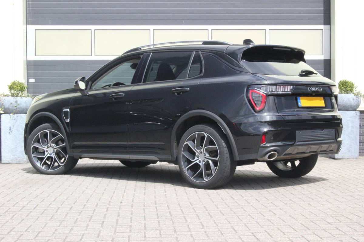 Lynk & Co 01 Lynk & Co 01 1.5 PHEV Plug-in hybrid | NAP | Black Edition| Panoramadak |
