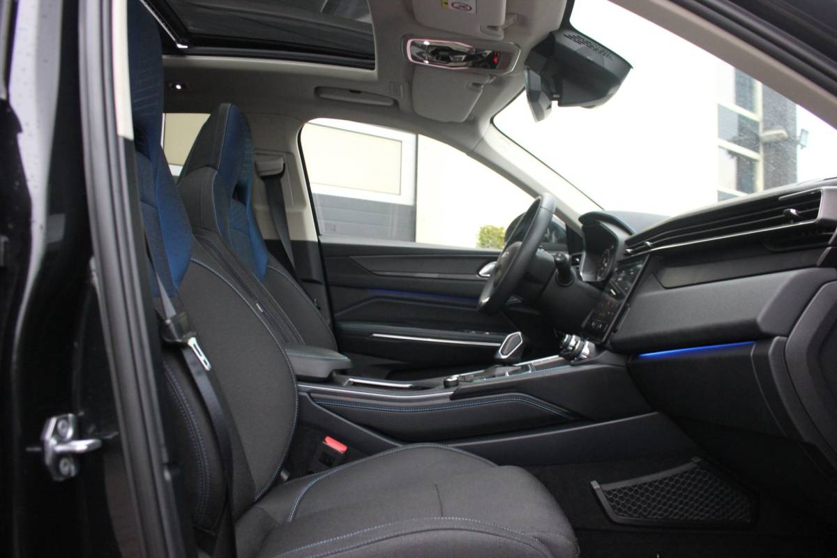 Lynk & Co 01 Lynk & Co 01 1.5 PHEV Plug-in hybrid | NAP | Black Edition| Panoramadak |