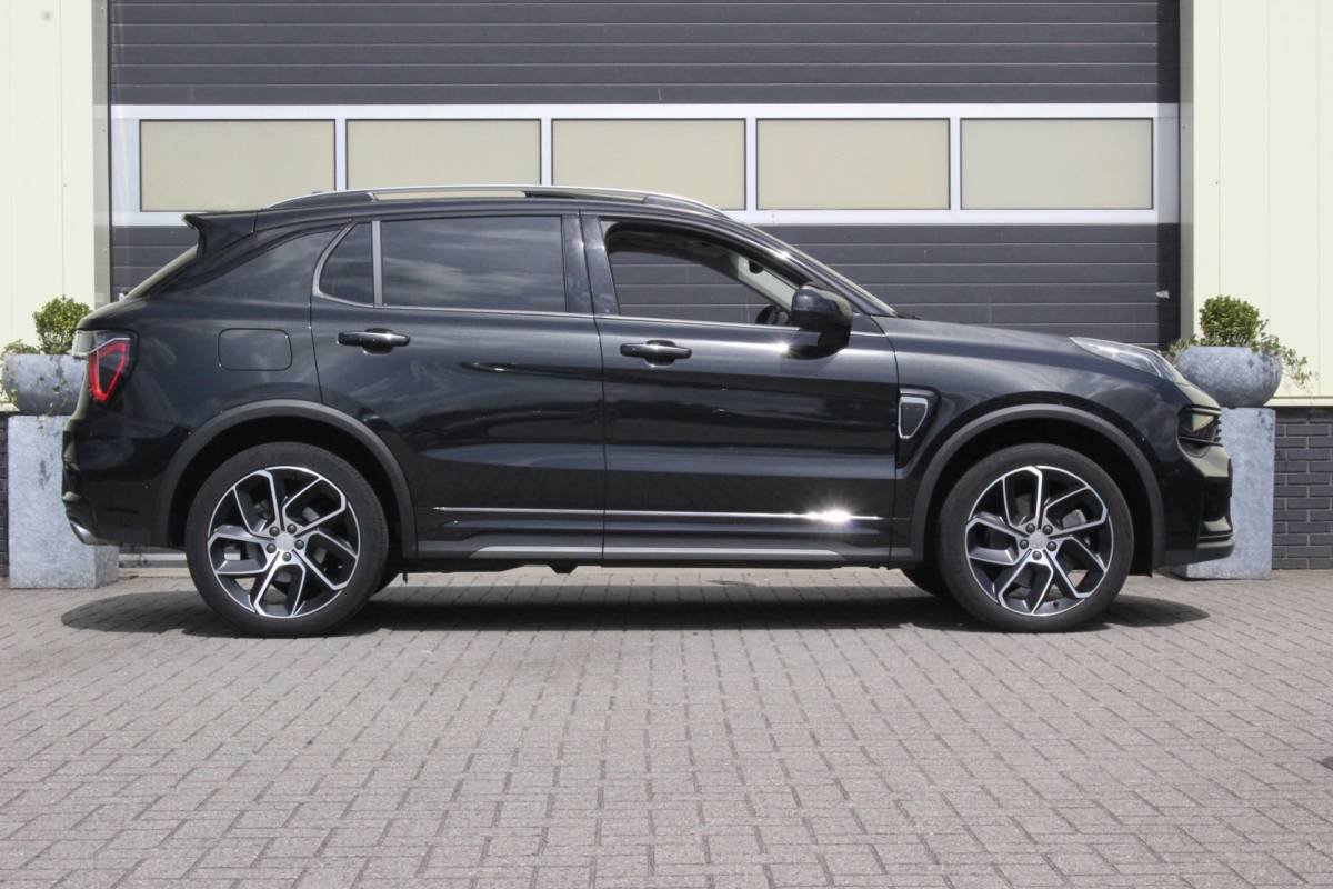 Lynk & Co 01 Lynk & Co 01 1.5 PHEV Plug-in hybrid | NAP | Black Edition| Panoramadak |