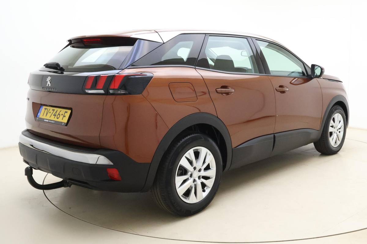 Peugeot 3008 Peugeot 3008 1.2 PureTech Blue Lease Executive Camera l Climate Control l Cruise Control l Apple Carplay & Android Auto l PDC voor en achter l Bluetooth l Lichtmetalen Velgen l Afneembare Trekhaak