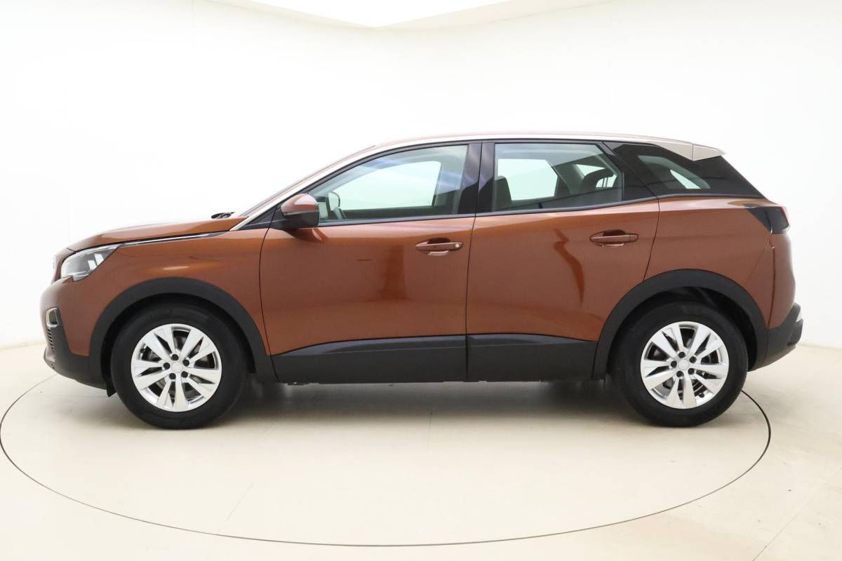 Peugeot 3008 Peugeot 3008 1.2 PureTech Blue Lease Executive Camera l Climate Control l Cruise Control l Apple Carplay & Android Auto l PDC voor en achter l Bluetooth l Lichtmetalen Velgen l Afneembare Trekhaak