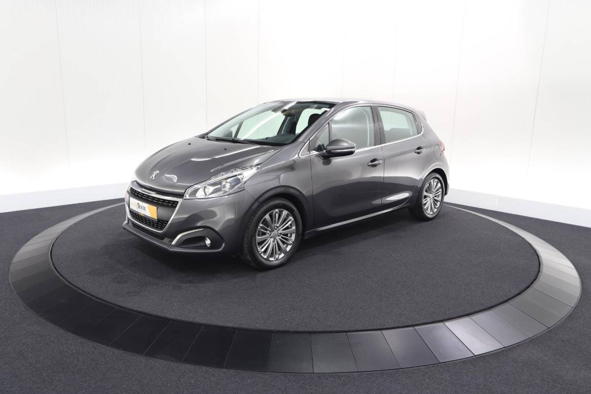 Peugeot 208 Peugeot 208 PureTech 82 Blue Lease Allure | Parkeersensoren | Climate Control | Apple Carplay | 16 Inch Lichtmetalen Velgen
