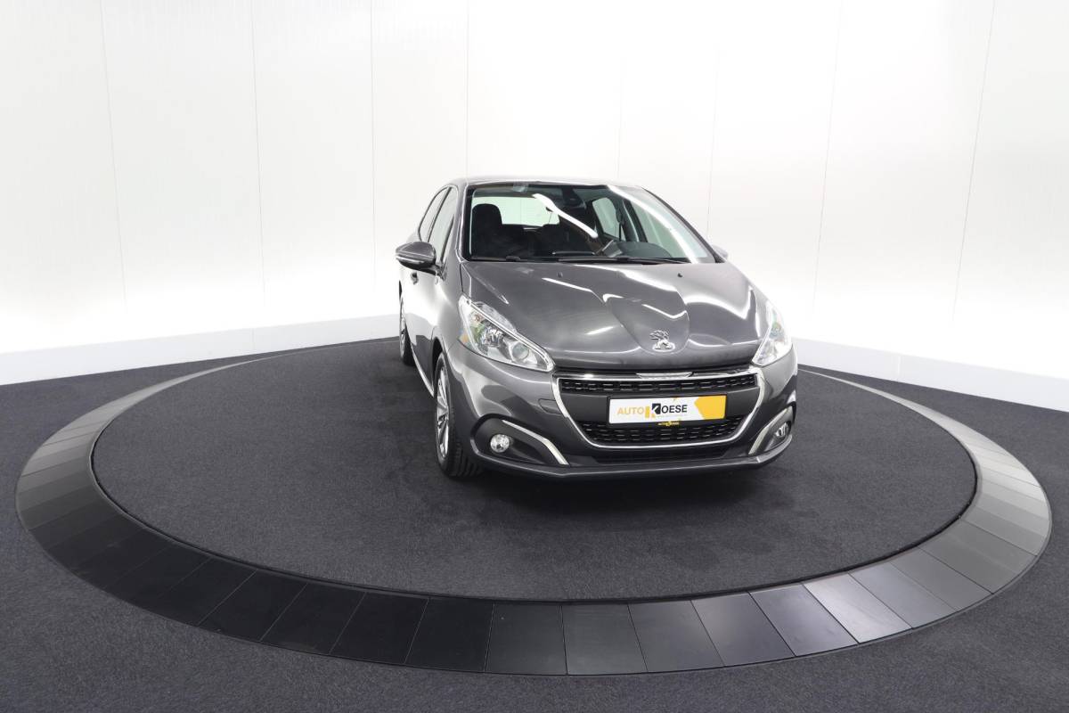 Peugeot 208 Peugeot 208 PureTech 82 Blue Lease Allure | Parkeersensoren | Climate Control | Apple Carplay | 16 Inch Lichtmetalen Velgen