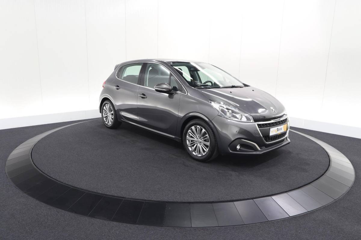 Peugeot 208 Peugeot 208 PureTech 82 Blue Lease Allure | Parkeersensoren | Climate Control | Apple Carplay | 16 Inch Lichtmetalen Velgen