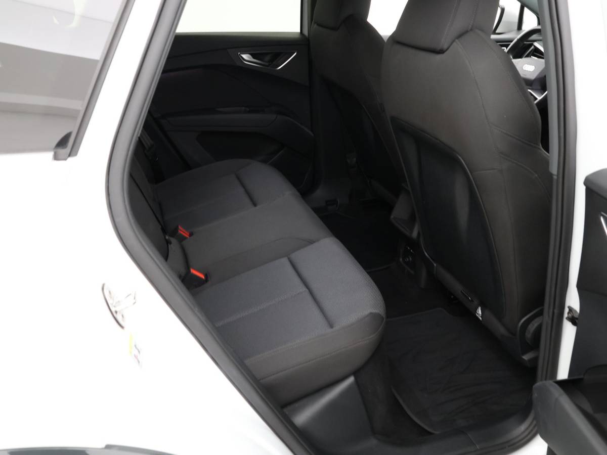 Audi Q4 e-tron Audi Q4 e-tron 40 204pk Launch edition Advanced Plus 77 kWh · SOH 95,9% · Camera · Apple/Android Car Play · Navigatie · Stoelverwarming · Warmtepomp · 20” Inch ·