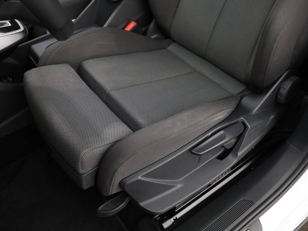 Audi Q4 e-tron Audi Q4 e-tron 40 204pk Launch edition Advanced Plus 77 kWh · SOH 95,9% · Camera · Apple/Android Car Play · Navigatie · Stoelverwarming · Warmtepomp · 20” Inch ·