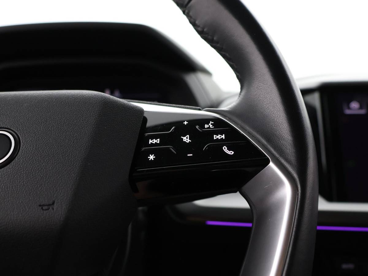 Audi Q4 e-tron Audi Q4 e-tron 40 204pk Launch edition Advanced Plus 77 kWh · SOH 95,9% · Camera · Apple/Android Car Play · Navigatie · Stoelverwarming · Warmtepomp · 20” Inch ·