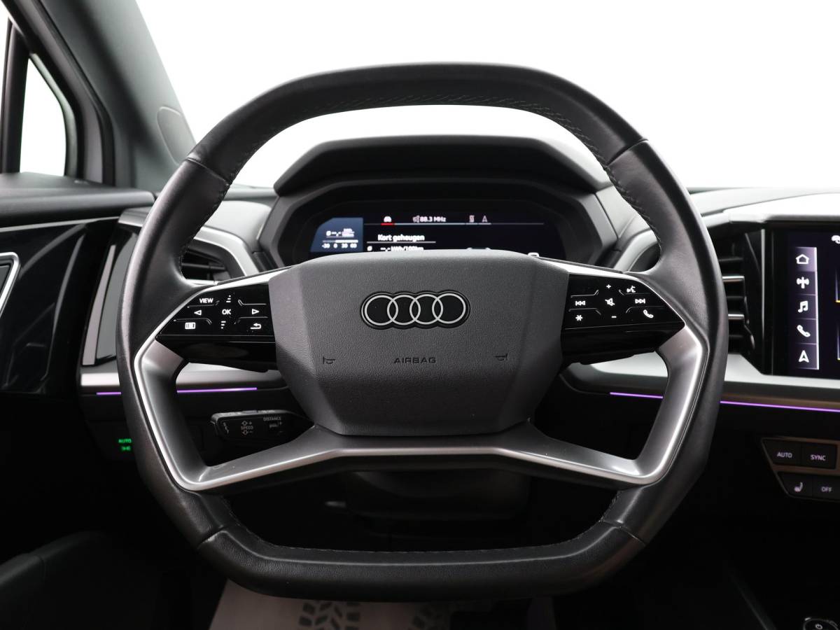 Audi Q4 e-tron Audi Q4 e-tron 40 204pk Launch edition Advanced Plus 77 kWh · SOH 95,9% · Camera · Apple/Android Car Play · Navigatie · Stoelverwarming · Warmtepomp · 20” Inch ·