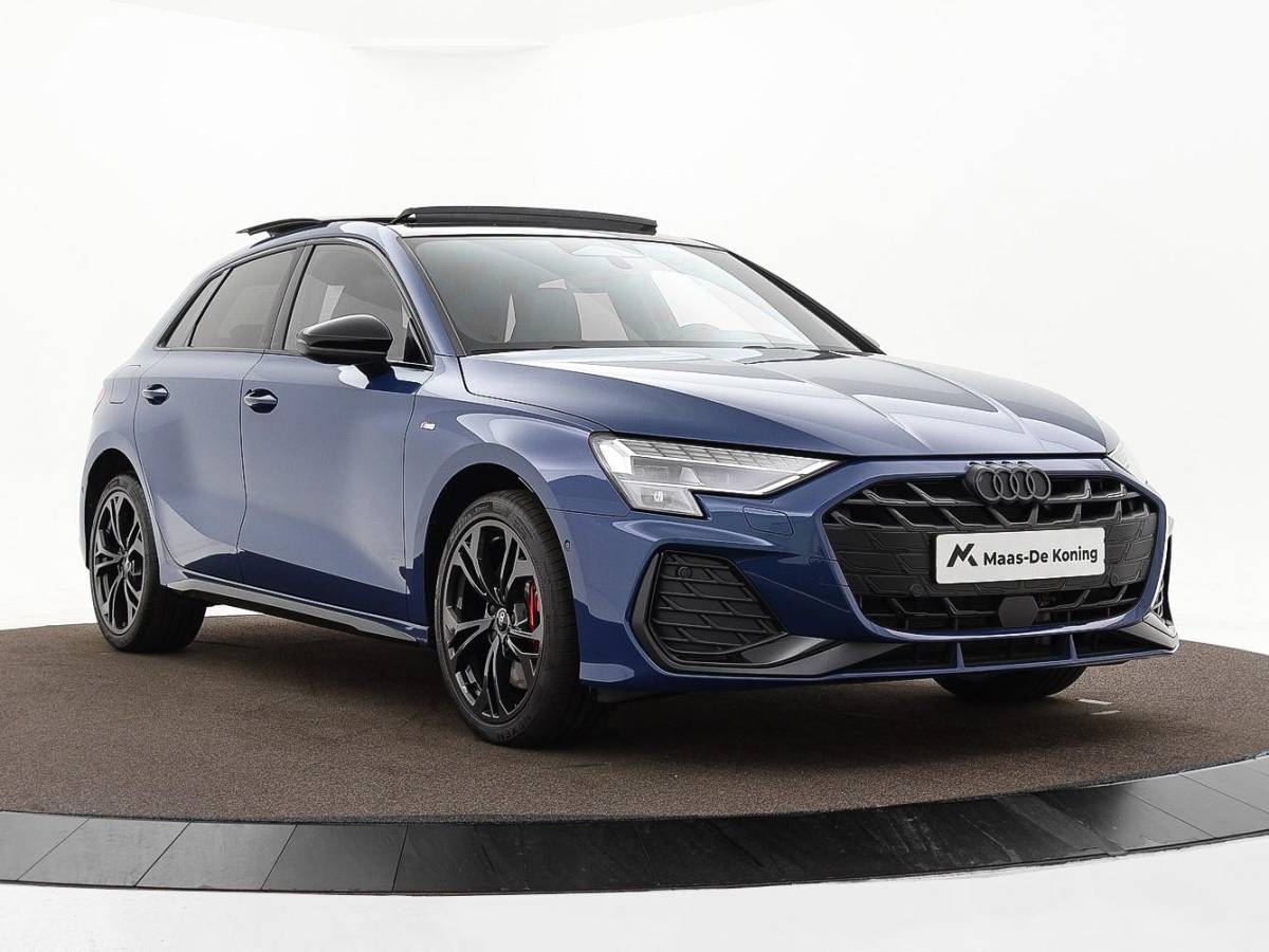 Audi A3 Audi A3 Sportback 1.5 e-hybrid 272pk S-Tronic S edition Competition · Panoramadak · Camera · Leder Nappa · Elek. Bestuurdersstoel · Elek. Achterklep · Garantie t/m 23-10-2030 of 100.000km