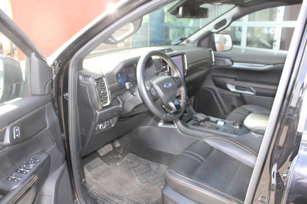 Ford Ranger Ford Ranger 2.0 Double Cab EcoBlue Wildtrak SCI | Trekhaak | Rollertop | Adaptive cruise control | Stoelverwarming | Camera | PROTECT GARANTIE TOT 30/08/2028 OF 50000KM!!