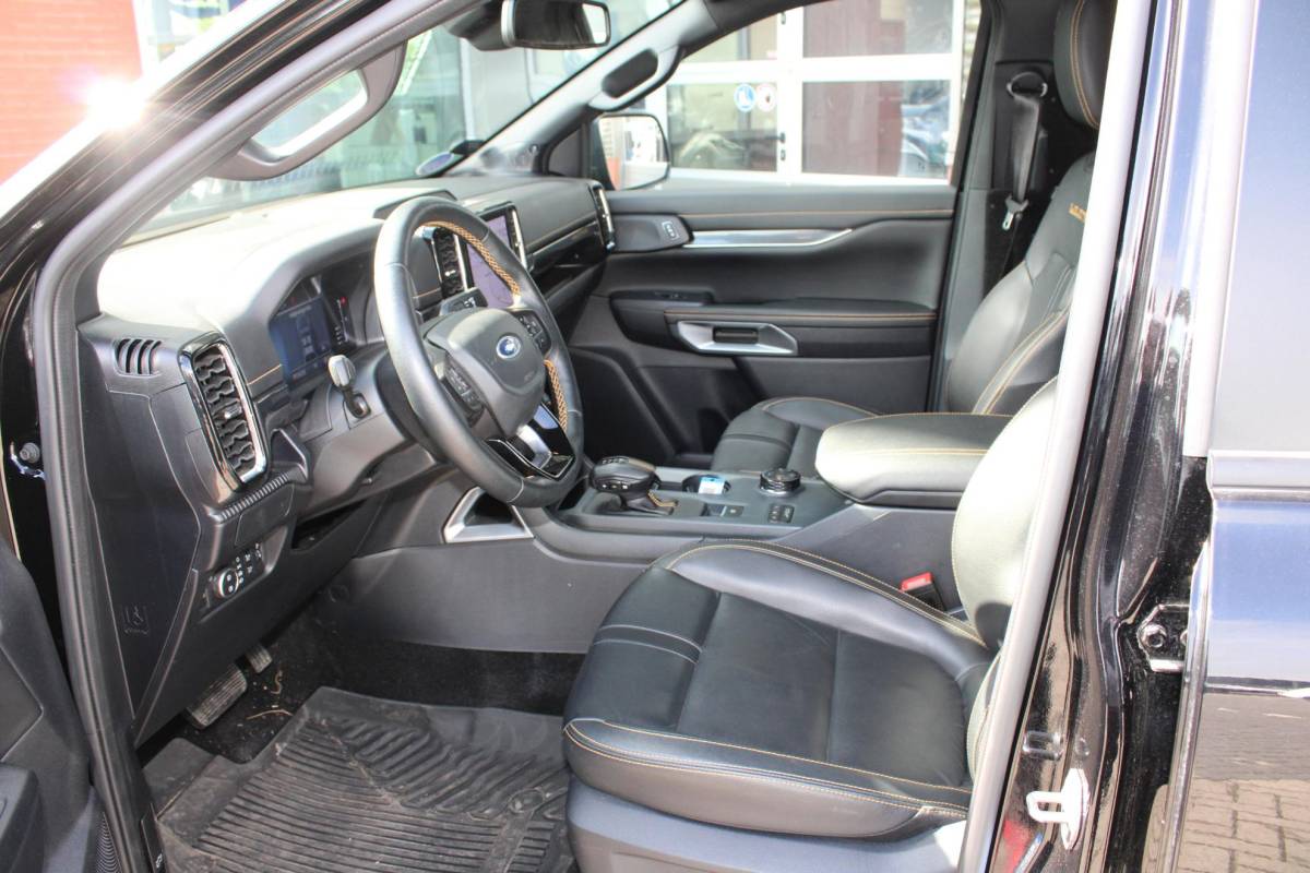 Ford Ranger Ford Ranger 2.0 Double Cab EcoBlue Wildtrak SCI | Trekhaak | Rollertop | Adaptive cruise control | Stoelverwarming | Camera | PROTECT GARANTIE TOT 30/08/2028 OF 50000KM!!