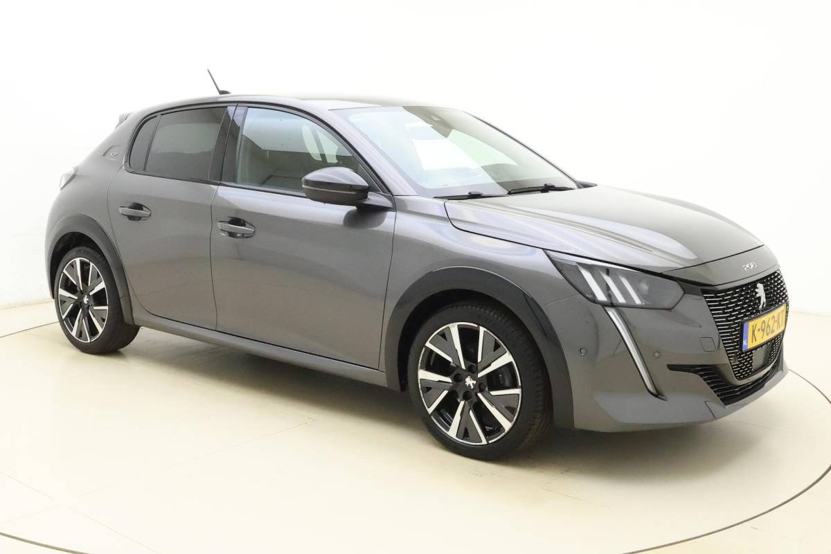 Peugeot 208 Peugeot 208 1.2T 100pk GT 3D-Cockpit l Keyless l | Achteruitrijcamera | LED l Voorstoelen Verwarmd l Apple Carplay & Android Auto 10” l Navigatie l Lichtmetalen Velgen l Parkeersensoren