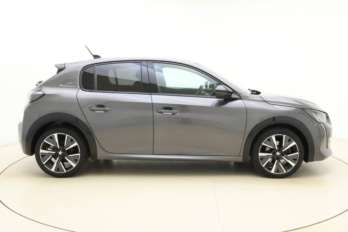Peugeot 208 Peugeot 208 1.2T 100pk GT 3D-Cockpit l Keyless l | Achteruitrijcamera | LED l Voorstoelen Verwarmd l Apple Carplay & Android Auto 10” l Navigatie l Lichtmetalen Velgen l Parkeersensoren