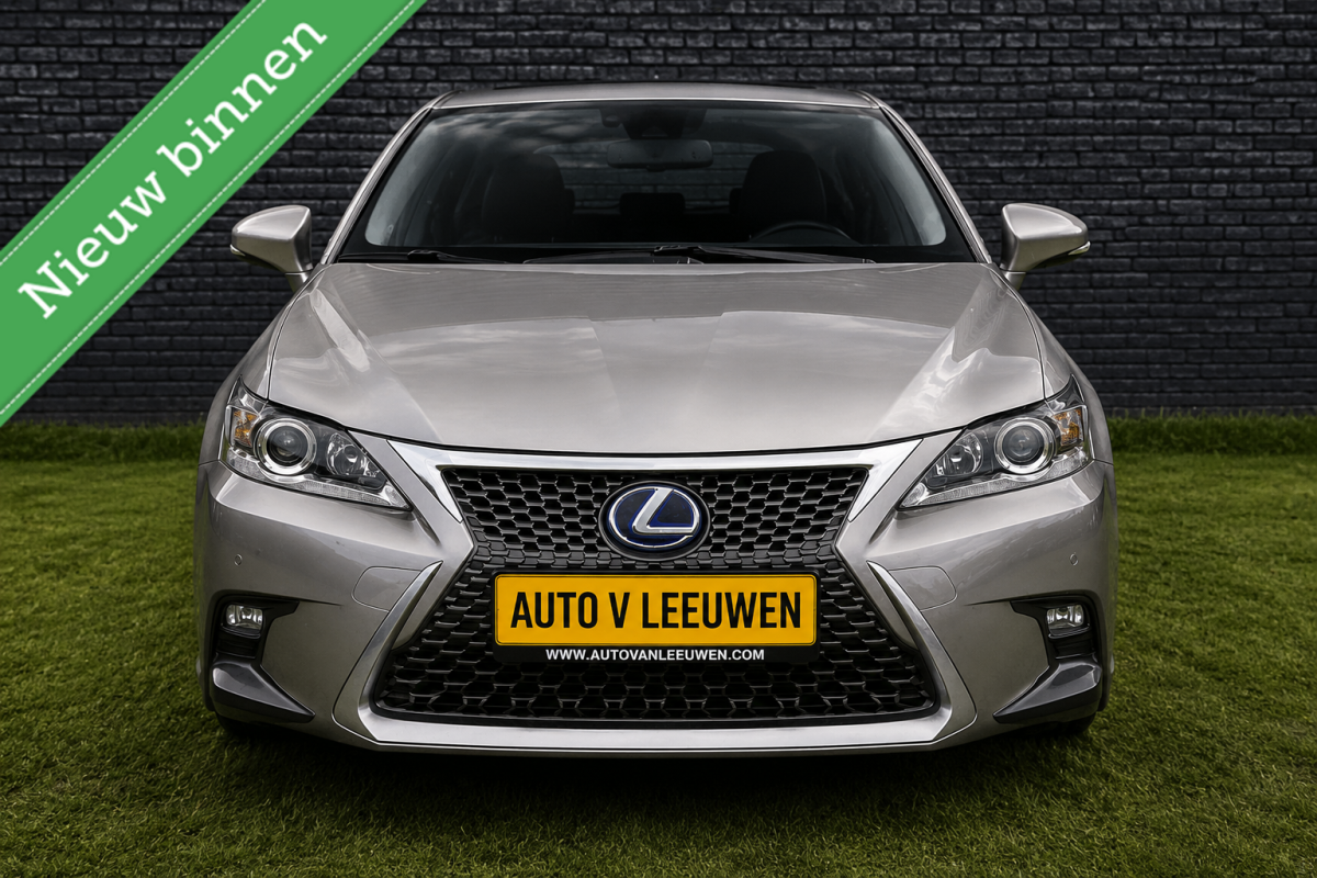 Lexus CT Lexus CT 200h Luxury Line Hybrid NAVI/CAMERA/STOELVW/LEDER/ETC.!