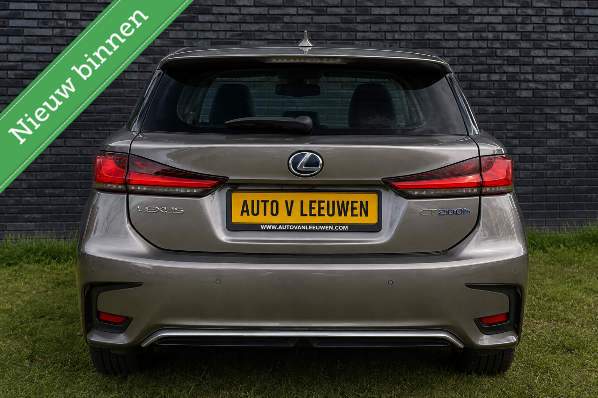 Lexus CT Lexus CT 200h Luxury Line Hybrid NAVI/CAMERA/STOELVW/LEDER/ETC.!