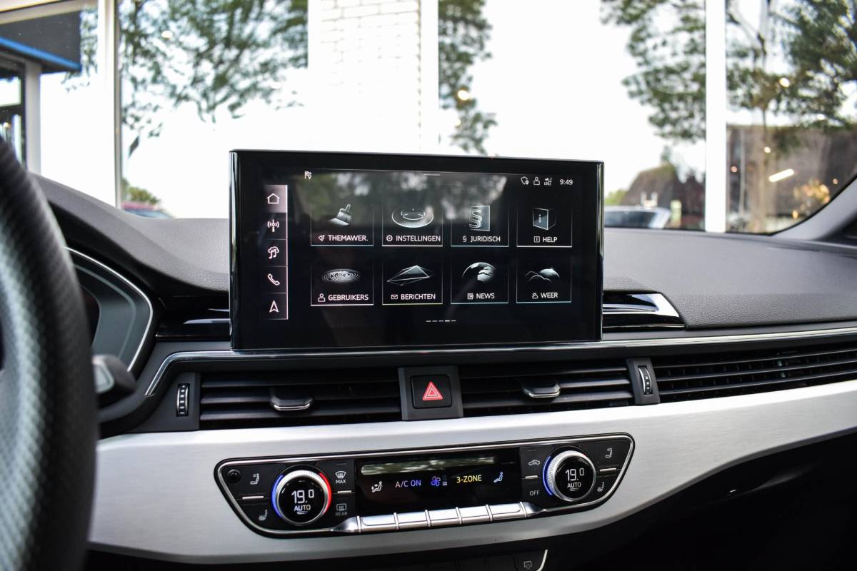 Audi A5 Audi A5 Cabriolet 40 TFSI S edition Leder B&O Elc Stoel Airscarf BTW