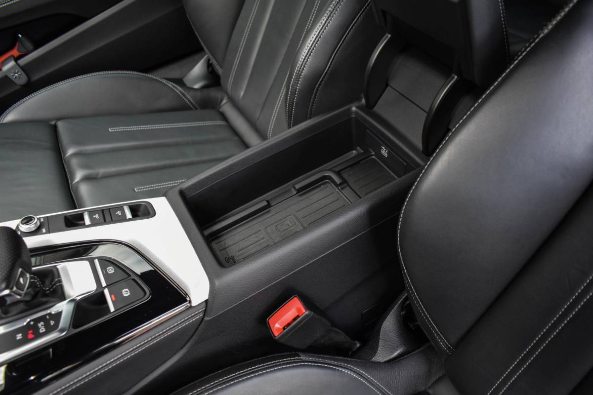 Audi A5 Audi A5 Cabriolet 40 TFSI S edition Leder B&O Elc Stoel Airscarf BTW