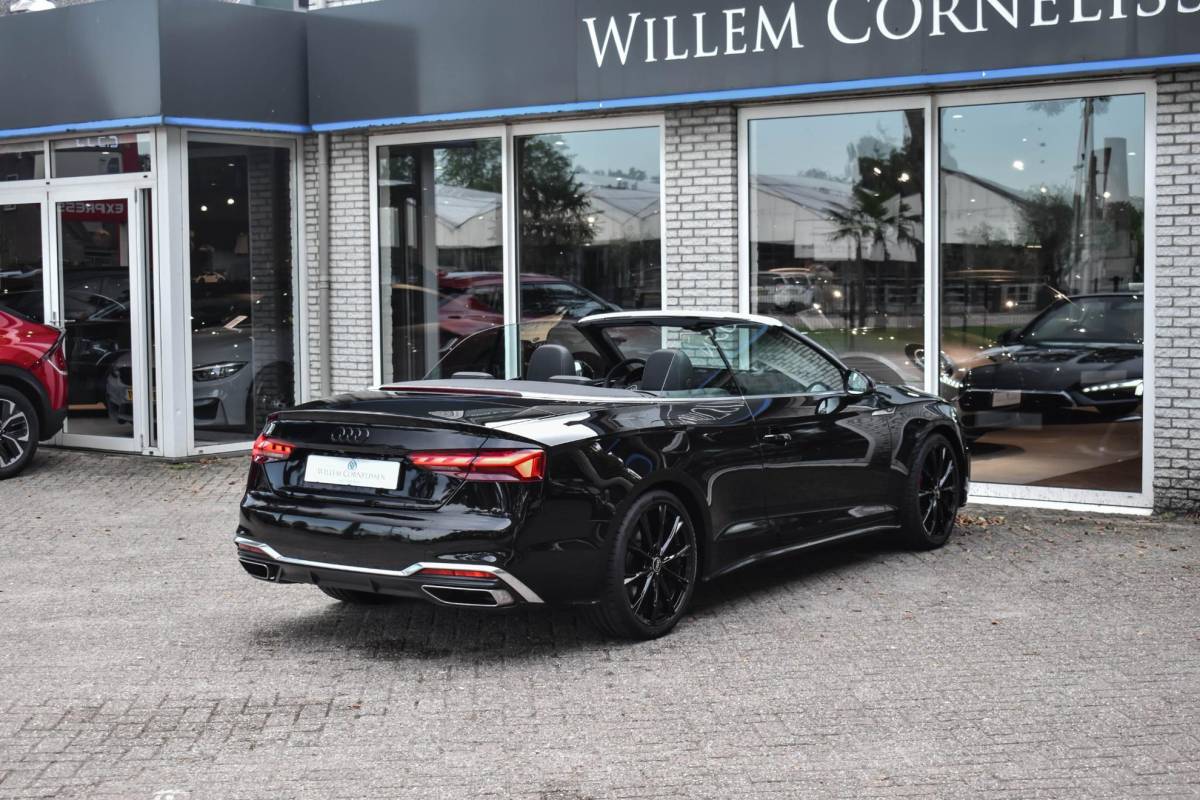 Audi A5 Audi A5 Cabriolet 40 TFSI S edition Leder B&O Elc Stoel Airscarf BTW