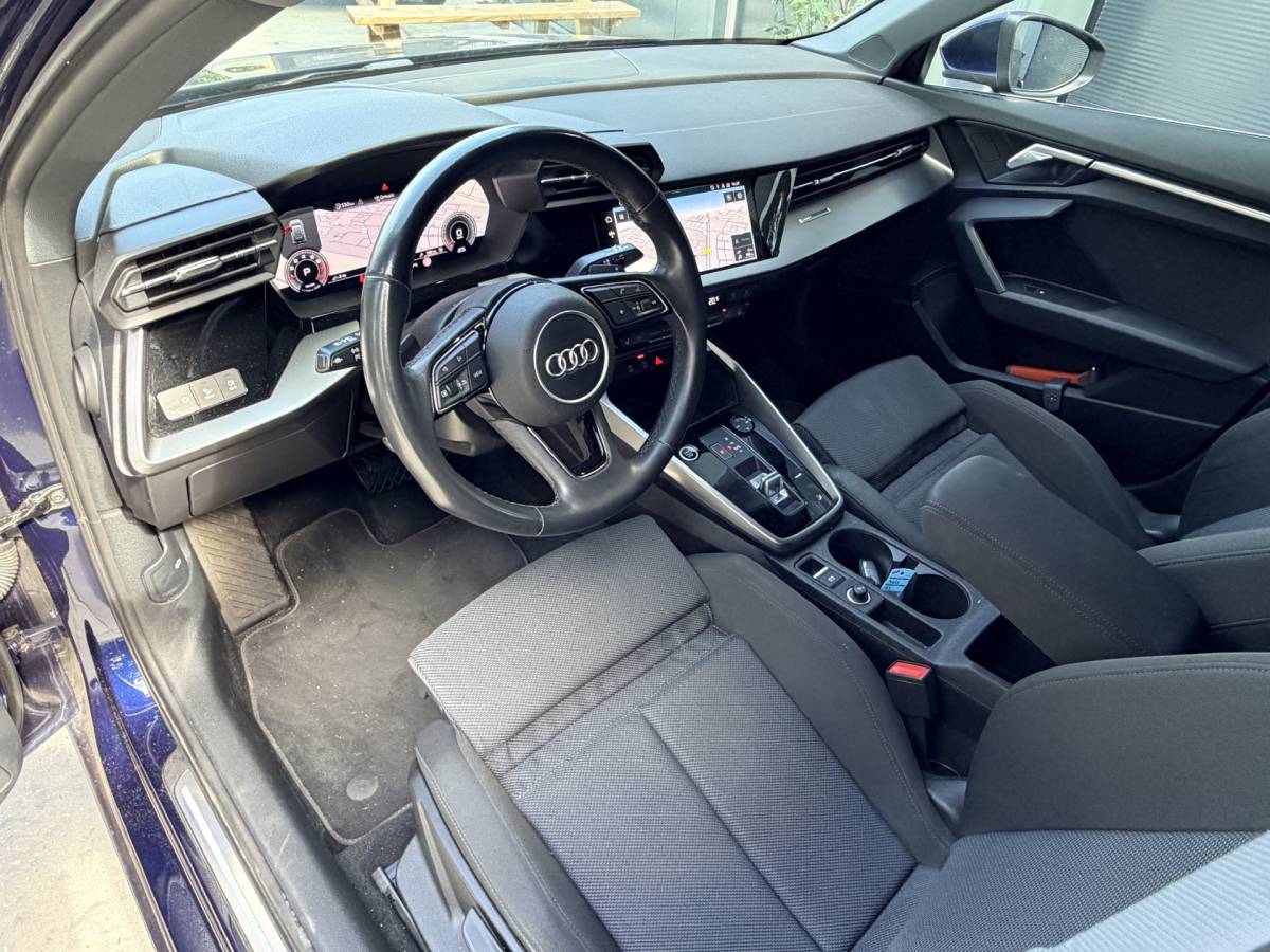 Audi A3 Audi A3 Sportback 30 TFSI Automaat Advanced edition Navigatie Stoelverwarming Sportstoelen Apple Carplay Virtual Cockpit