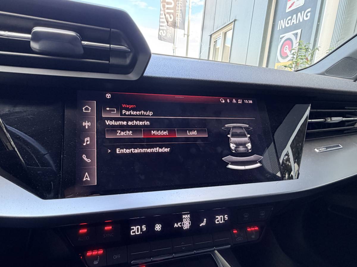 Audi A3 Audi A3 Sportback 30 TFSI Automaat Advanced edition Navigatie Stoelverwarming Sportstoelen Apple Carplay Virtual Cockpit