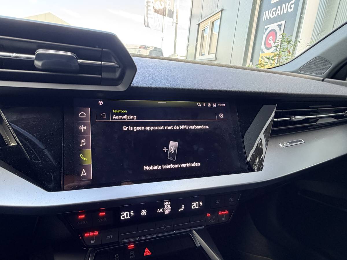 Audi A3 Audi A3 Sportback 30 TFSI Automaat Advanced edition Navigatie Stoelverwarming Sportstoelen Apple Carplay Virtual Cockpit