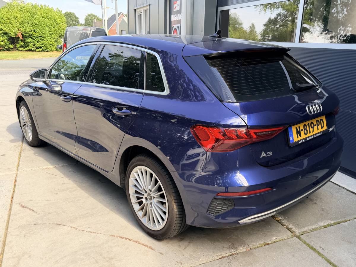 Audi A3 Audi A3 Sportback 30 TFSI Automaat Advanced edition Navigatie Stoelverwarming Sportstoelen Apple Carplay Virtual Cockpit