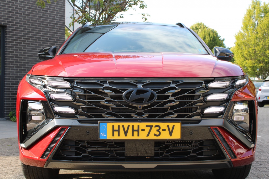 Hyundai Tucson Hyundai Tucson 1.6 T-GDI N Line Sky HEV Pano/360 cam/19″/Pdc 2x/Wint/Trekh.