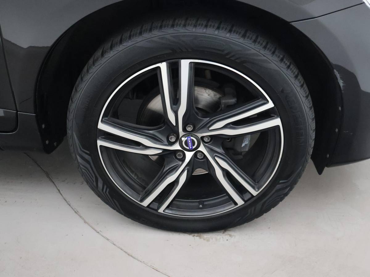 Volvo XC60 Volvo XC60 2.0 T5 245 PK R-DESIGN + LEDER | PANORAMA | AFN. TREKHAAK | 20 INCH LMV | CAMERA | STOEL/STUURVERW.