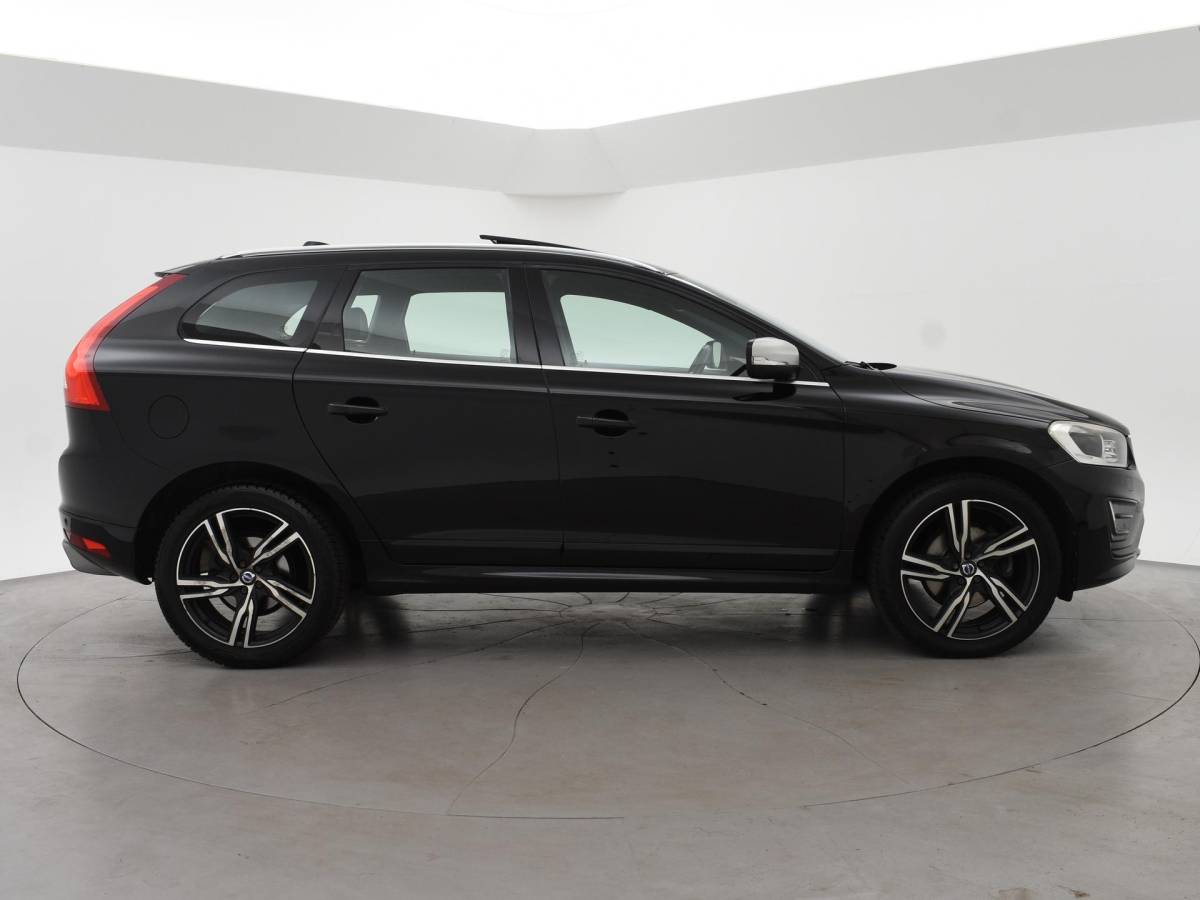 Volvo XC60 Volvo XC60 2.0 T5 245 PK R-DESIGN + LEDER | PANORAMA | AFN. TREKHAAK | 20 INCH LMV | CAMERA | STOEL/STUURVERW.