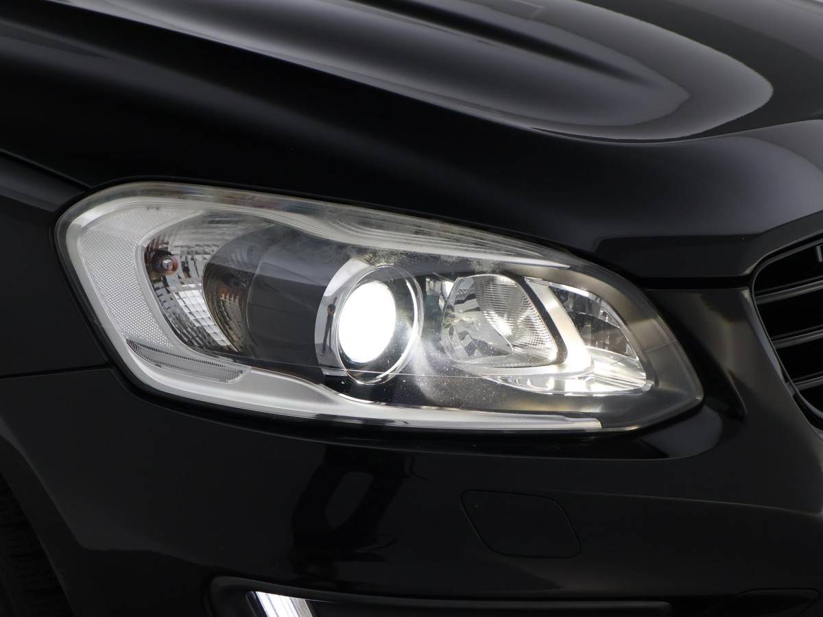Volvo XC60 Volvo XC60 2.0 T5 245 PK R-DESIGN + LEDER | PANORAMA | AFN. TREKHAAK | 20 INCH LMV | CAMERA | STOEL/STUURVERW.