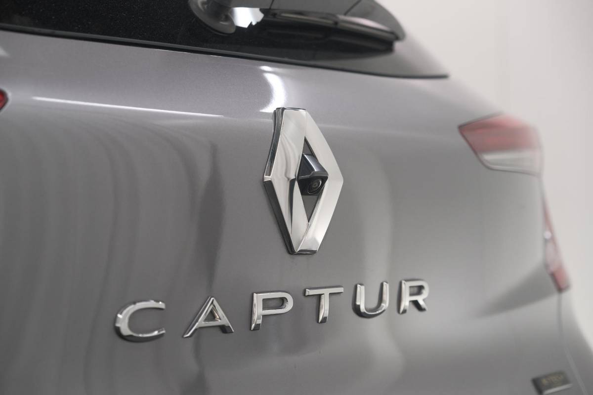 Renault Captur Renault Captur 1.6 E-Tech full hybrid 145 techno | Pack Full Screen | Camera | Navigatie | Parkeersensoren