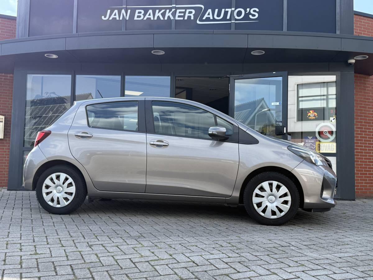 Toyota Yaris Toyota Yaris 1.3 VVT-i Aspiration ✅ Airco ✅ Camera ✅ Bluetooth ✅ Navigatie ✅