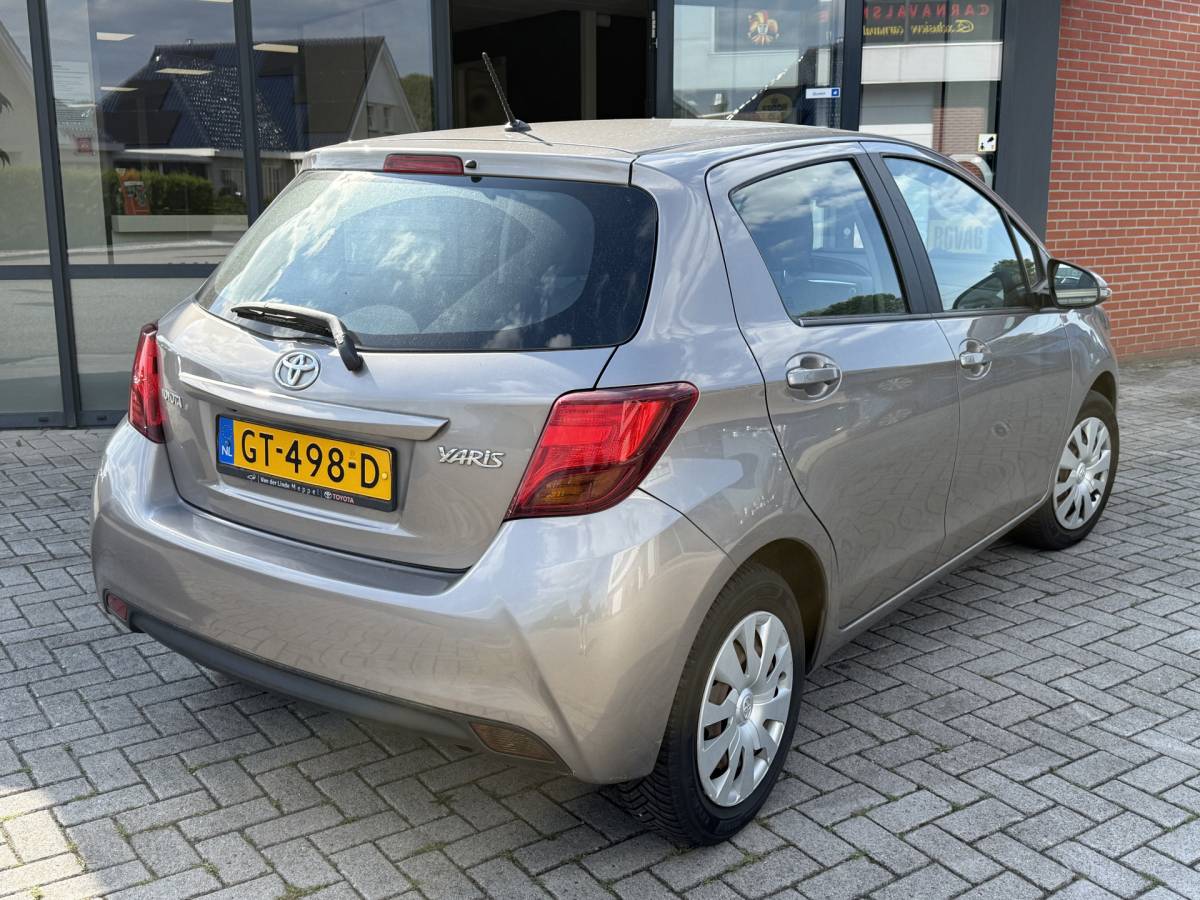 Toyota Yaris Toyota Yaris 1.3 VVT-i Aspiration ✅ Airco ✅ Camera ✅ Bluetooth ✅ Navigatie ✅