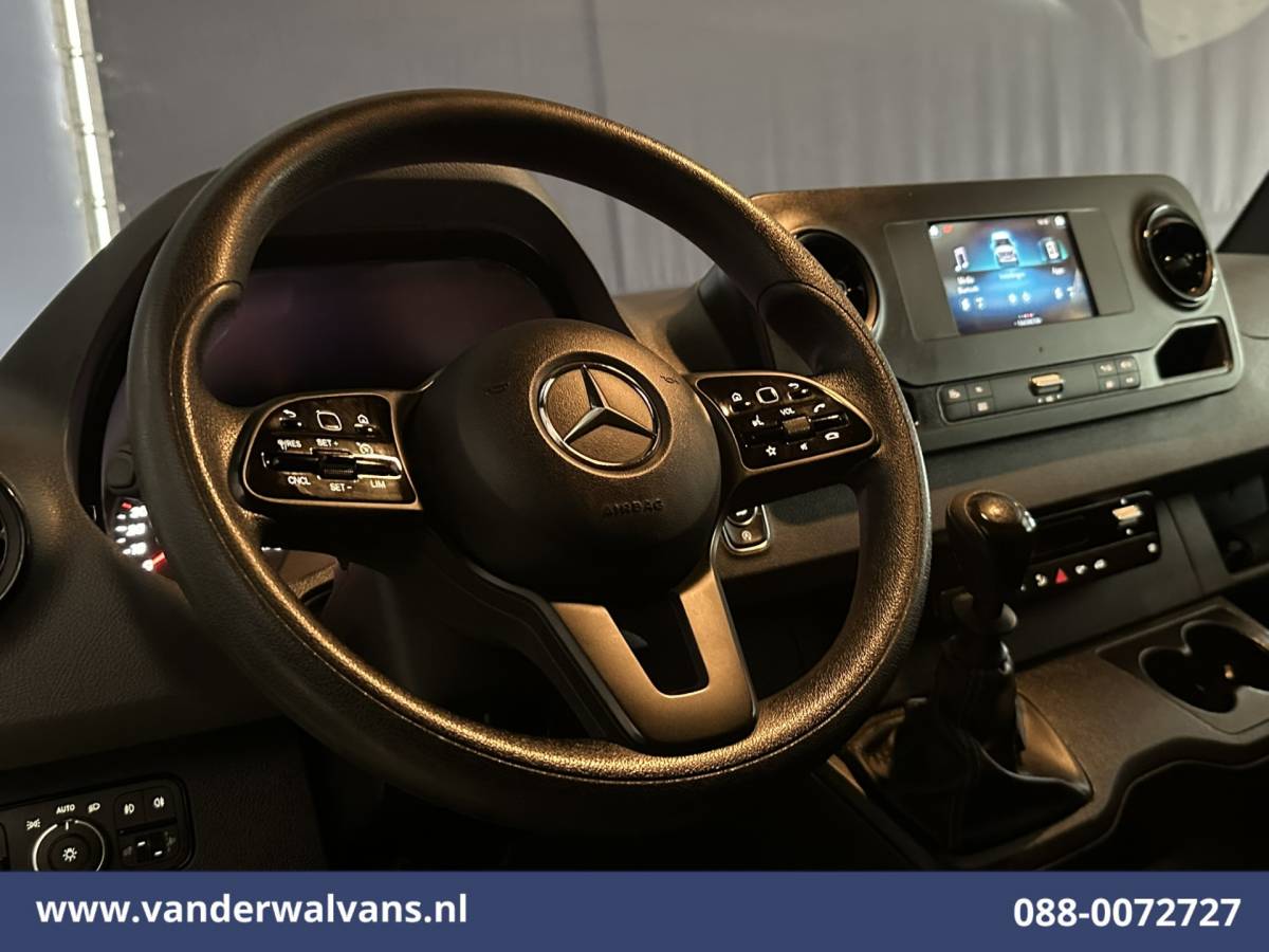 Mercedes-Benz Sprinter Mercedes-Benz Sprinter 315 CDI 150pk L3H2 Euro6 Airco | Camera | Apple Carplay | Cruisecontrol | Chauffeursstoel Android Auto, Stoelverwarming, Bijrijdersbank