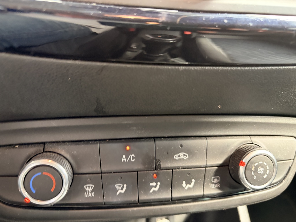 Opel Crossland X Opel Crossland X 1.2 120 Jaar Edition Camera Cruise Clima Navi BTtel
