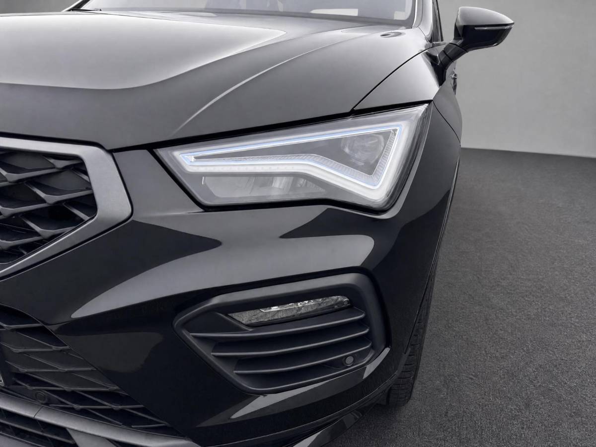 SEAT Ateca SEAT Ateca FR Business Intense 1.5 TSI 110 kW / 150 PK SUV 7 7 versn. DSG | Metallic Lak | 19” Velgen | 5000,- Euro herwaardering!!