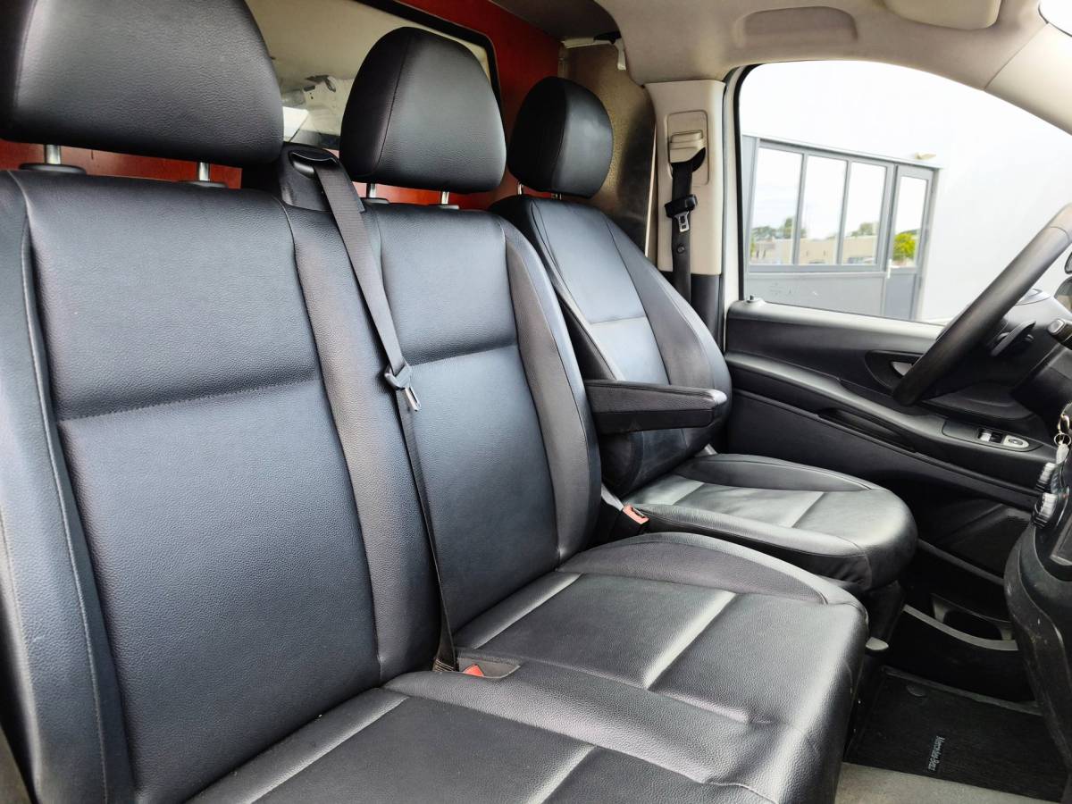 Mercedes-Benz Vito Mercedes-Benz Vito 114CDI AUT LANG LEER PDC CRUISE CLIMATE