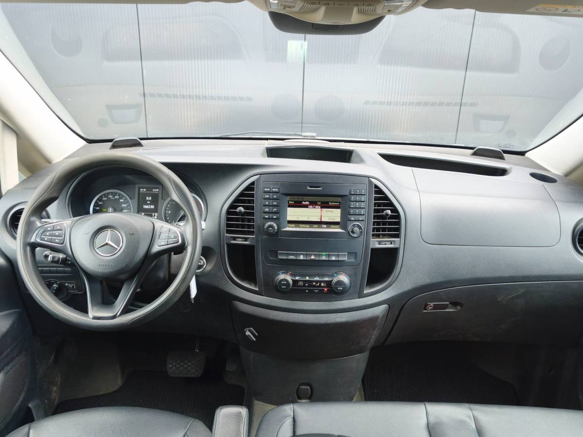 Mercedes-Benz Vito Mercedes-Benz Vito 114CDI AUT LANG LEER PDC CRUISE CLIMATE