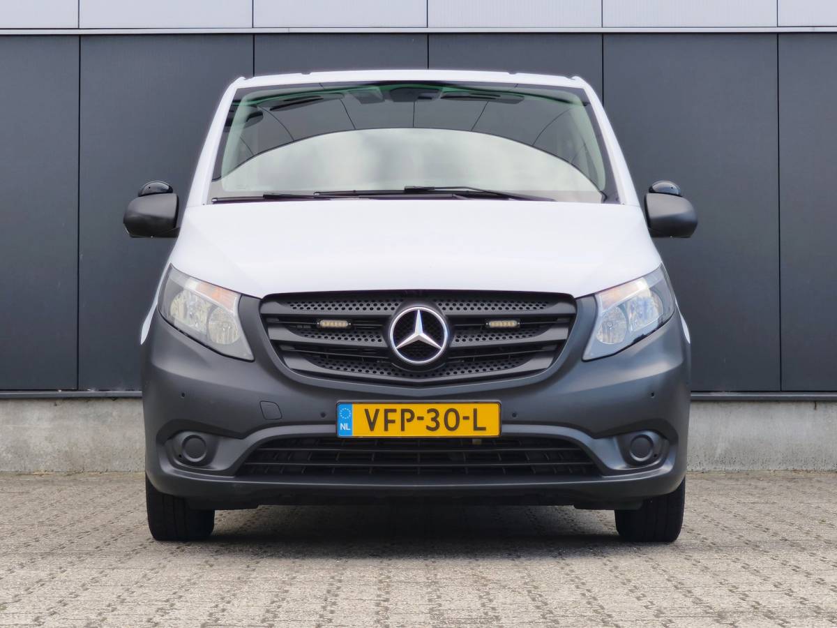 Mercedes-Benz Vito Mercedes-Benz Vito 114CDI AUT LANG LEER PDC CRUISE CLIMATE