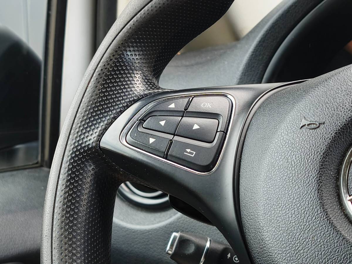 Mercedes-Benz Vito Mercedes-Benz Vito 114CDI AUT LANG LEER PDC CRUISE CLIMATE