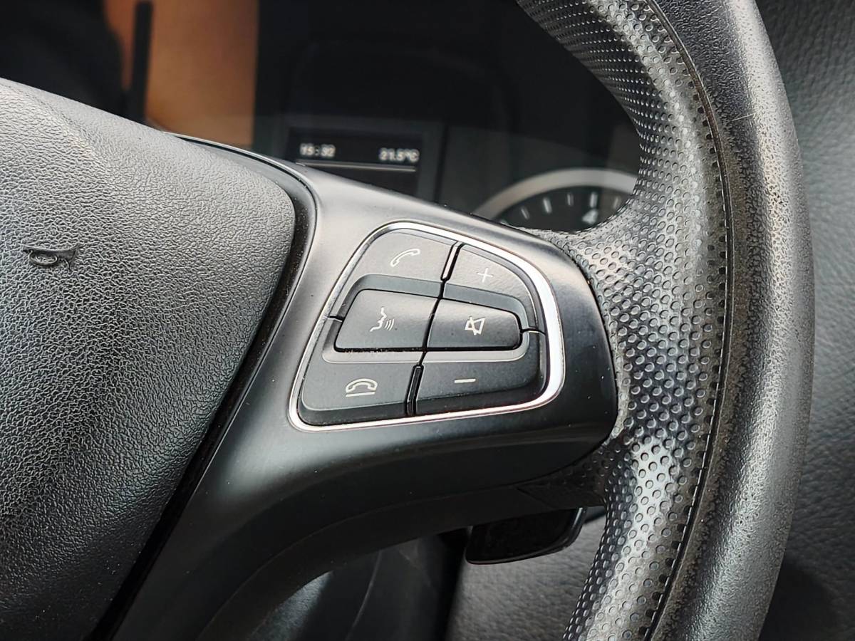 Mercedes-Benz Vito Mercedes-Benz Vito 114CDI AUT LANG LEER PDC CRUISE CLIMATE