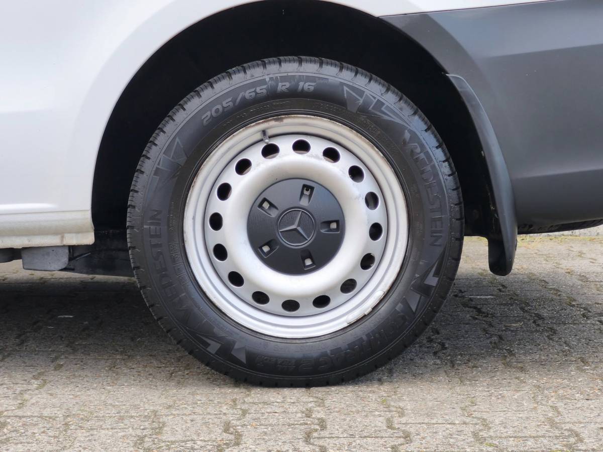 Mercedes-Benz Vito Mercedes-Benz Vito 114CDI AUT LANG LEER PDC CRUISE CLIMATE