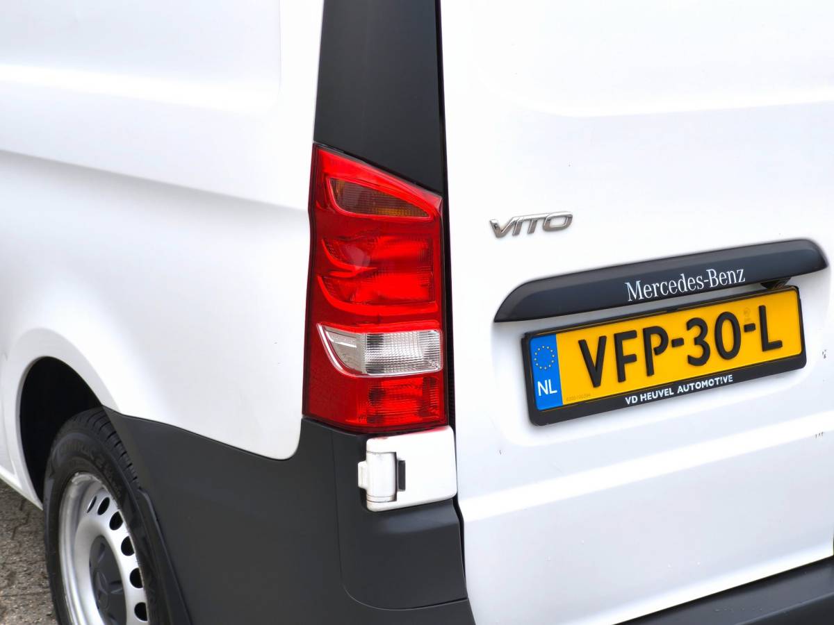Mercedes-Benz Vito Mercedes-Benz Vito 114CDI AUT LANG LEER PDC CRUISE CLIMATE