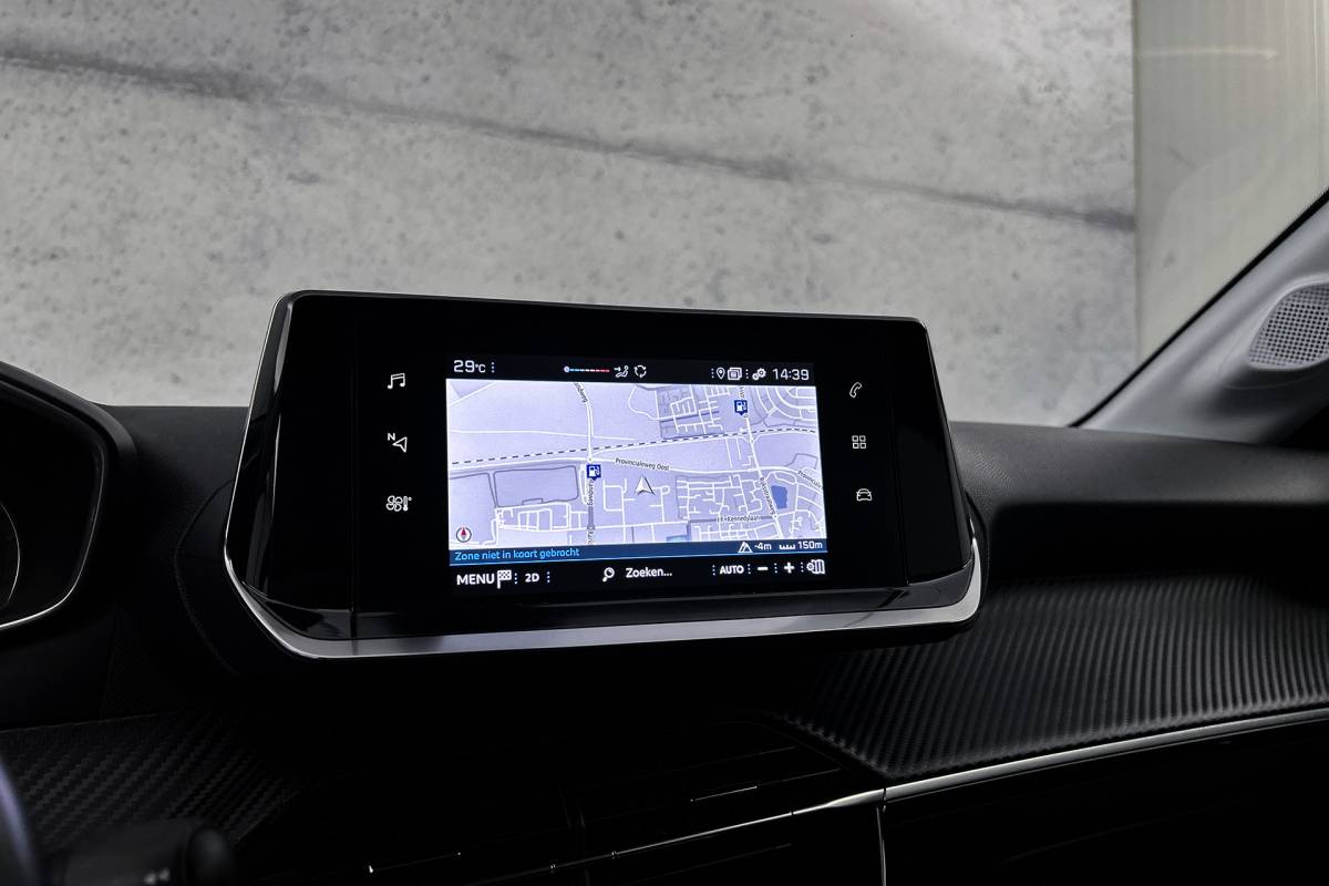 Peugeot 208 Peugeot 208 1.2 PureTech | LED | Airco | Navigatie | Apple Carplay